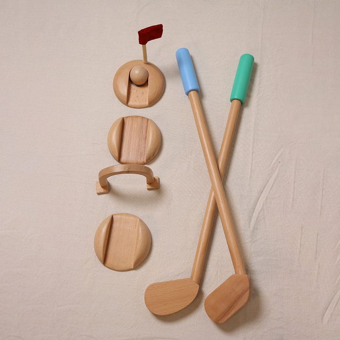Wooden golf set